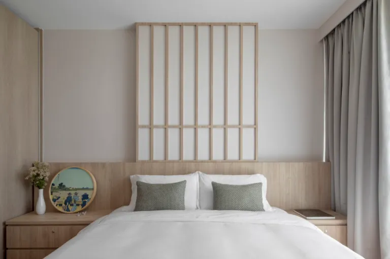 muji-style-bedroom-with-a-low-profile-design