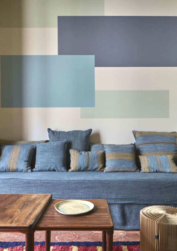 Multi Colour Rectangle Wall Paint Design 