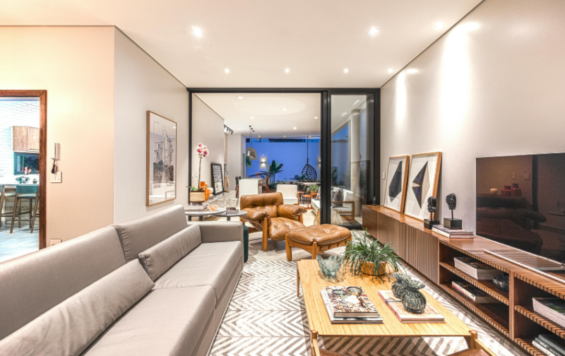 TV Feature Wall Design - Built-In Brilliance