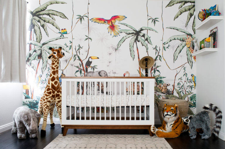 zoo-themed-nursery-room-for-baby-boys