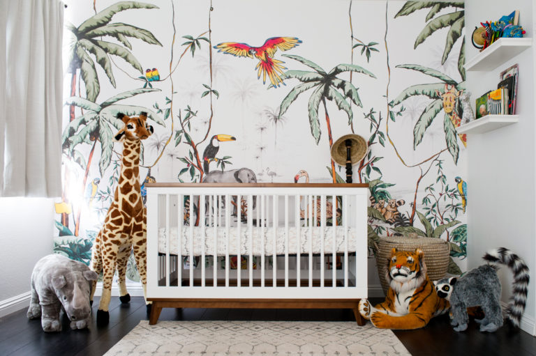 Zoo themed baby sales room